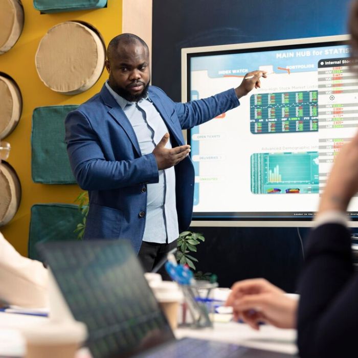 8 Things Your Neighbors Can Teach You About Real Estate