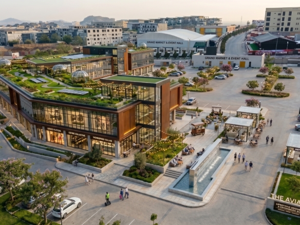 Plot 646 — Commercial Landmark Mall, Guzape