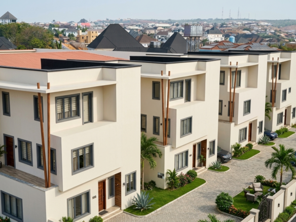 Plot 1325 — Dual-Format Luxury Duplexes & Villa, Guzape